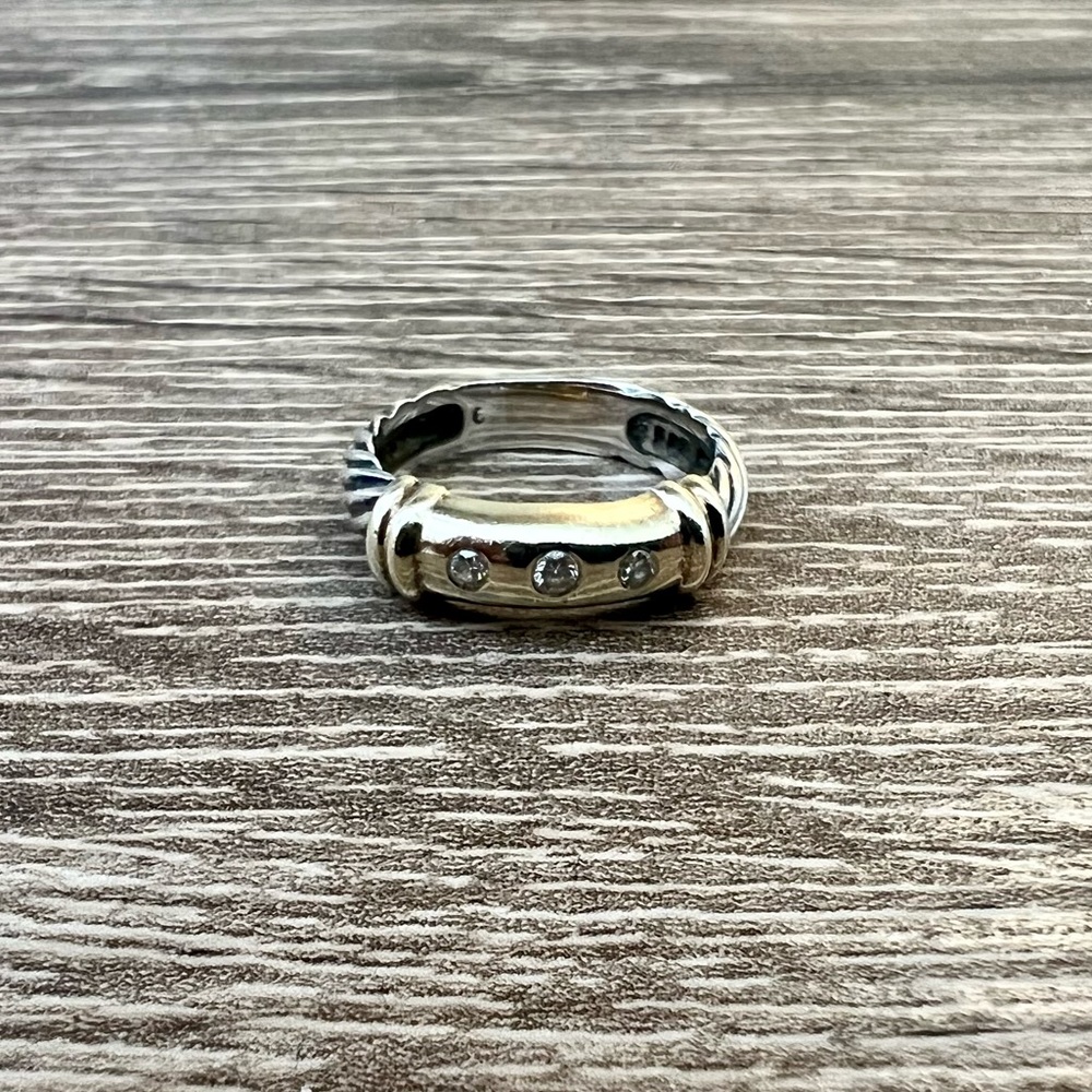 DAVID YURMAN Two-Tone Single Row Diamond Metro Band